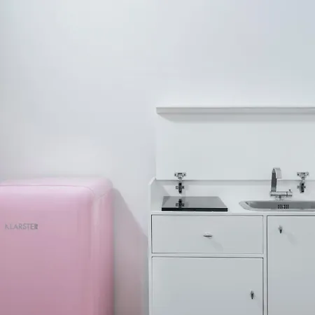 Апартаменты New! Lovely & Friendly In Center C Милан