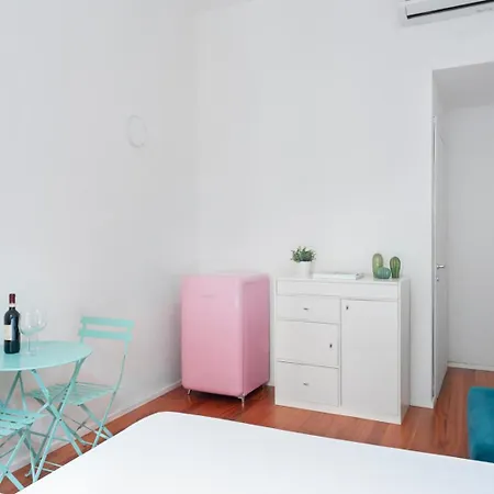 New! Lovely & Friendly In Center C Milano