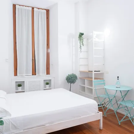 New! Lovely & Friendly In Center C Apartment