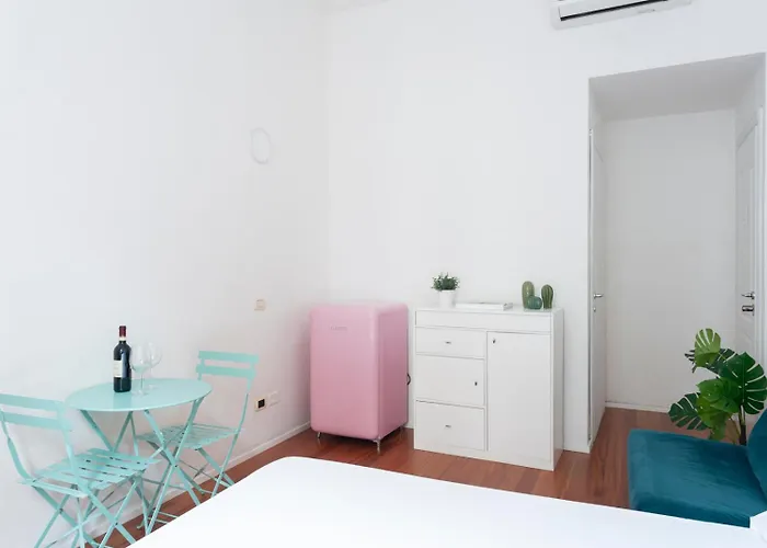 New! Lovely & Friendly In Center C Apartmán *